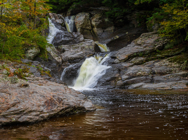 Bolton Potholes are summertime favorite on hot days